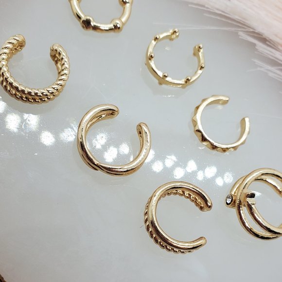 ๐ค BUNDLE TO SAVE ๐ค SHEIN 7-Piece Gold-Toned Ear Cuffs - Picture 2 of 5